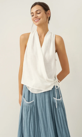 trendy-sleeveless-tops